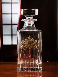 Набор для виски "Юбилейный 55 лет". Штоф Таймлесс с накладкой и 4 бокала для виски Таймлесс с накладками львы